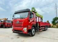 FAW Jiefang КМУ 300л.с. кран:ZOOMLION 14 т. кран-манипулятор 6×4