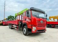 FAW Jiefang КМУ 300л.с. кран:ZOOMLION 14 т. кран-манипулятор 6×4