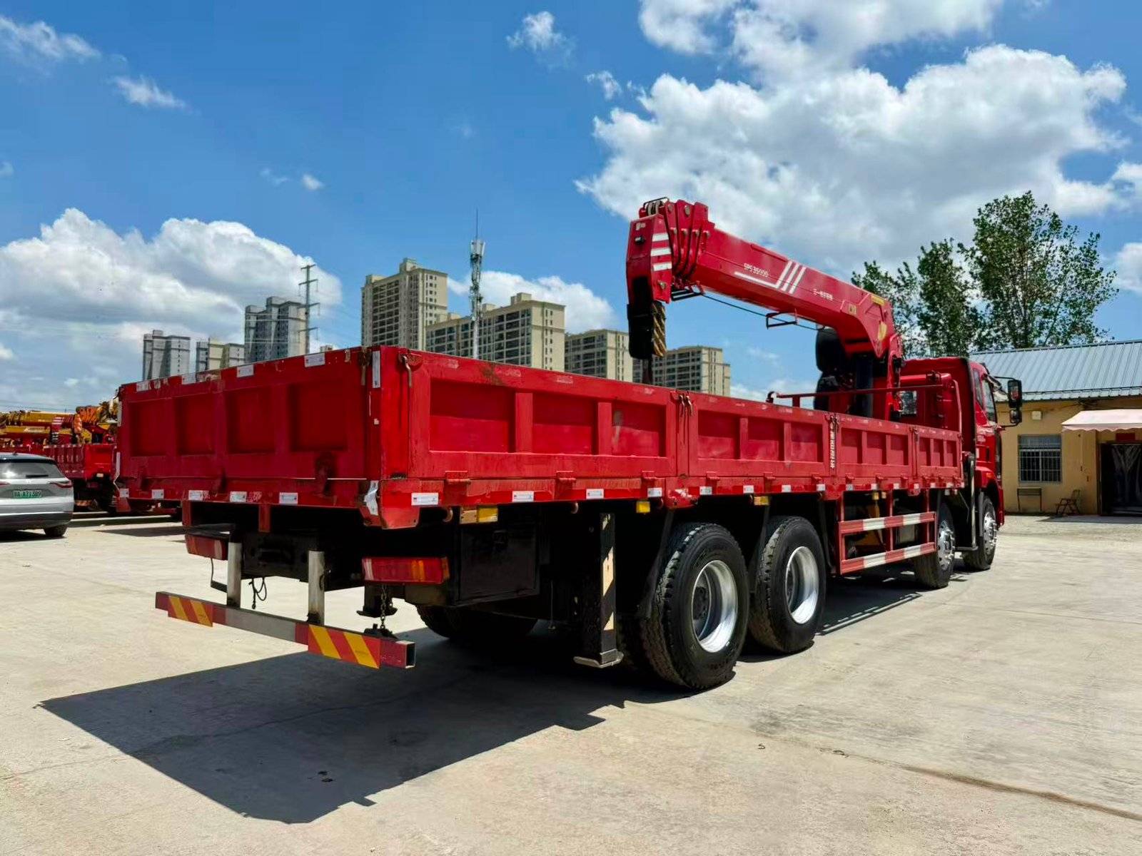 FAW Jiefang КМУ 350л.с. кран:Palfinger 14 т. кран-манипулятор 8×4