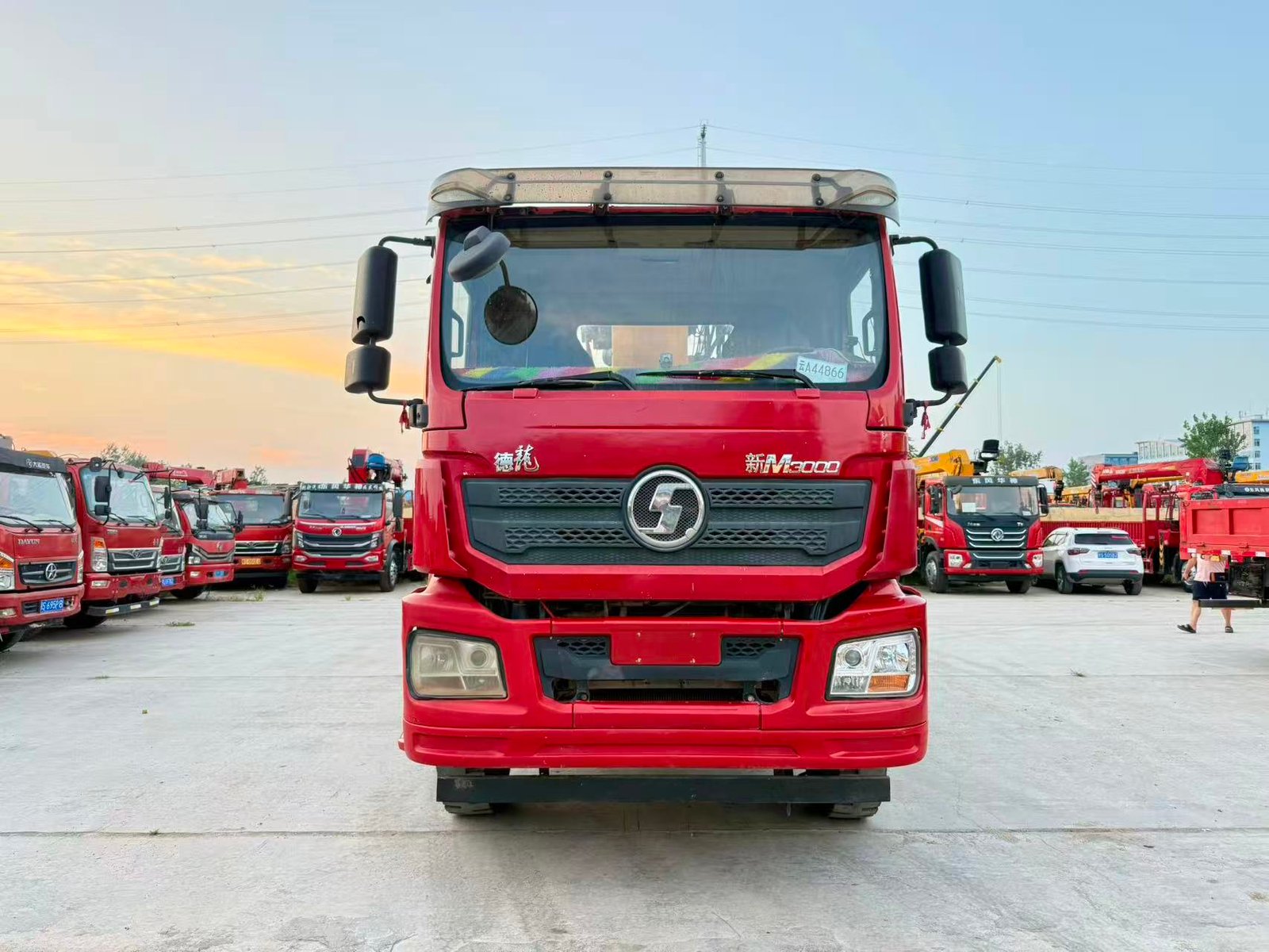 SHACMAN КМУ 336л.с. кран:XCMG 16 т. кран-манипулятор 8×4