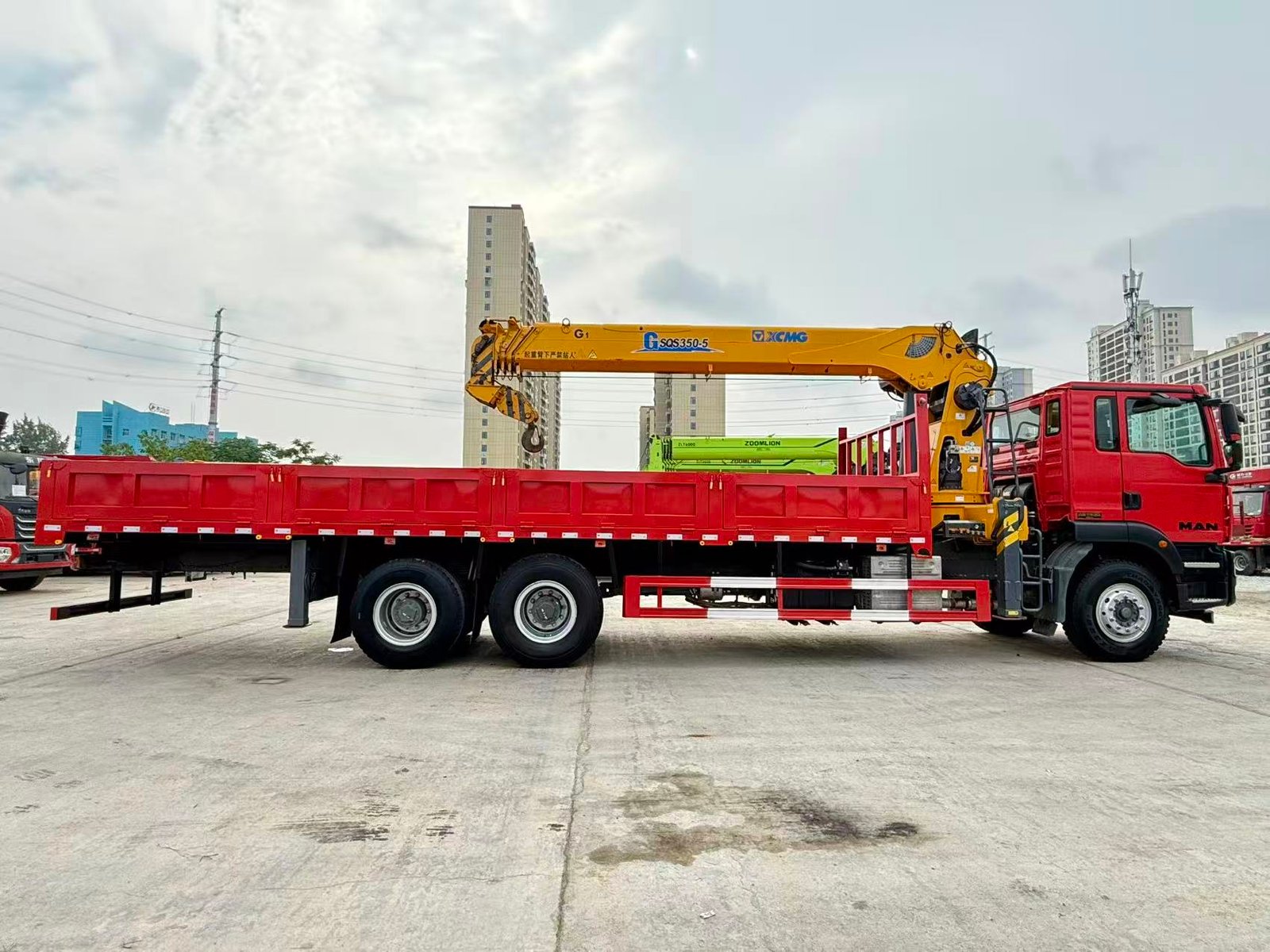 SITRAK КМУ 350л.с. кран:XCMG 14 т. кран-манипулятор 6×4
