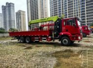 SHACMAN КМУ 270л.с. кран:ZOOMLION 12 т. кран-манипулятор 6×4