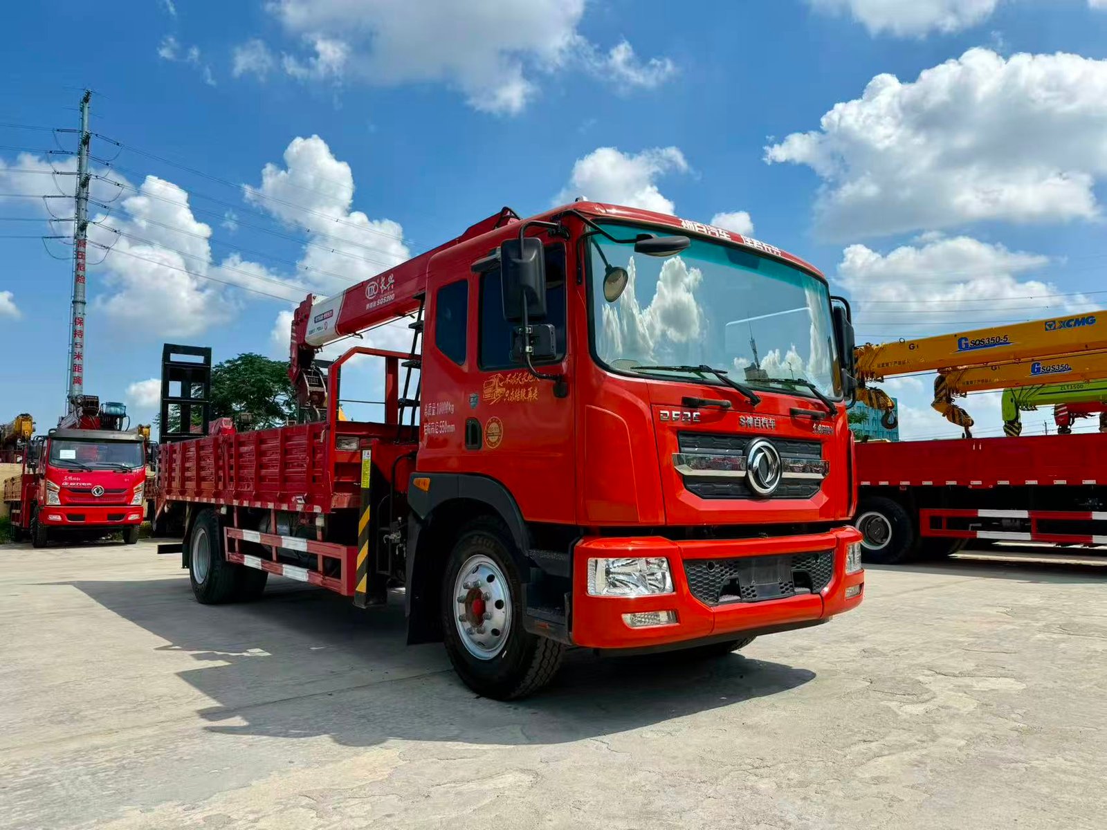 DONGFENG КМУ 200л.с. кран:CHANGXING 8 т. кран-манипулятор 4×2