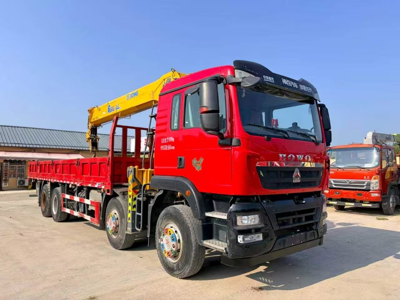 HOWO КМУ 350л.с. кран:XCMG 14 т. кран-манипулятор 8×4