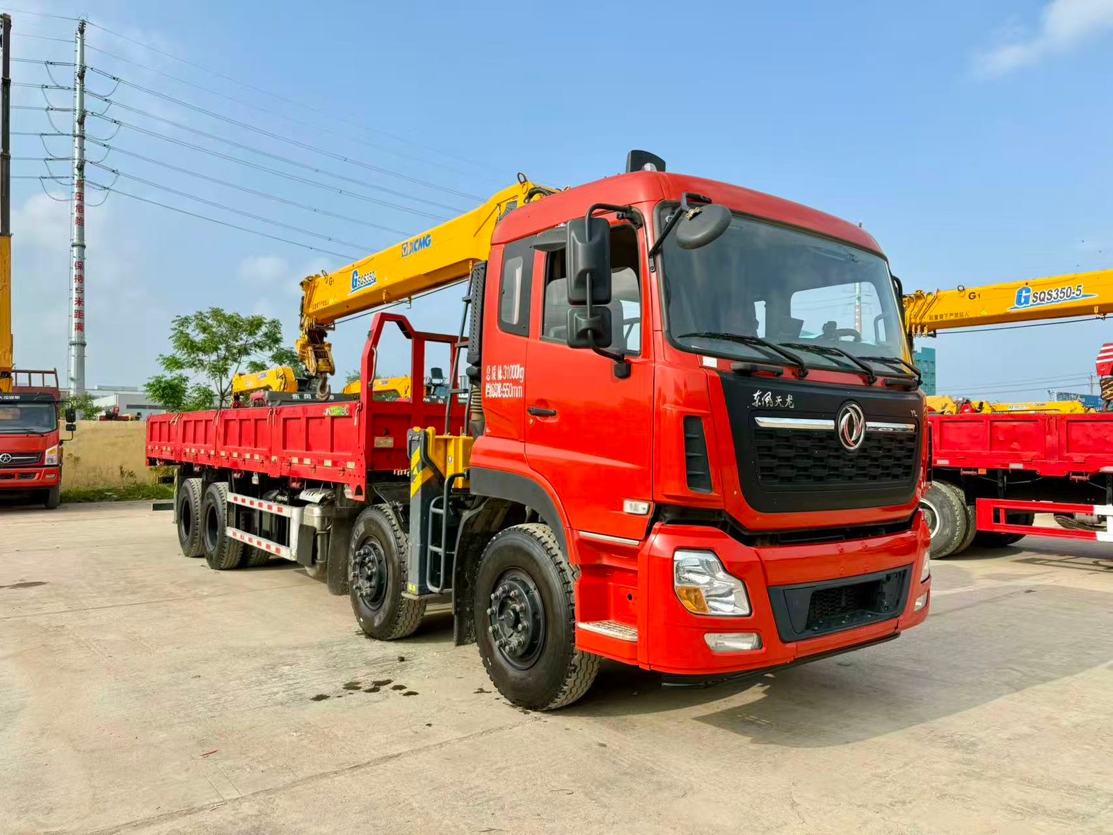 DONGFENG КМУ 260л.с. кран:XCMG 14 т. кран-манипулятор 8×4