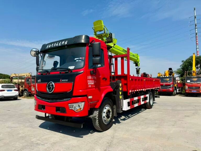 SHACMAN КМУ 220л.с. кран:ZOOMLION 8 т. кран-манипулятор 4×2