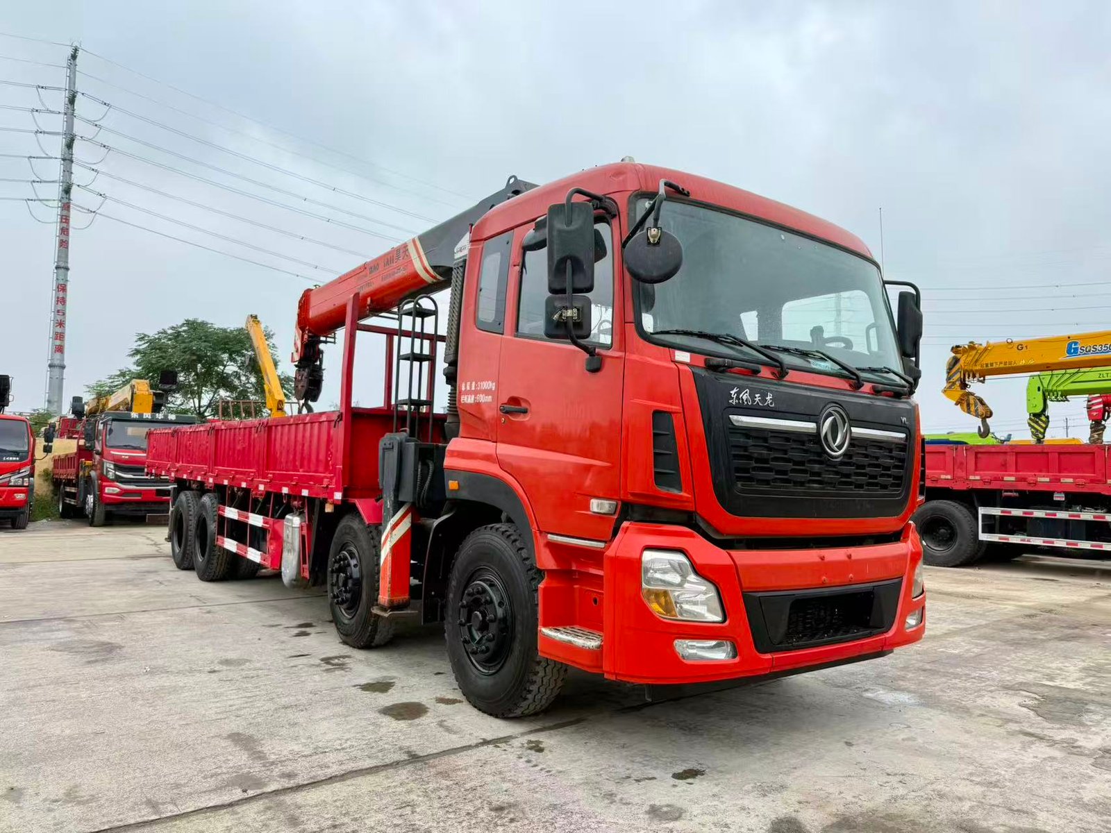 DONGFENG КМУ 360л.с. кран:HAOTIAN 14 т. кран-манипулятор 8×4