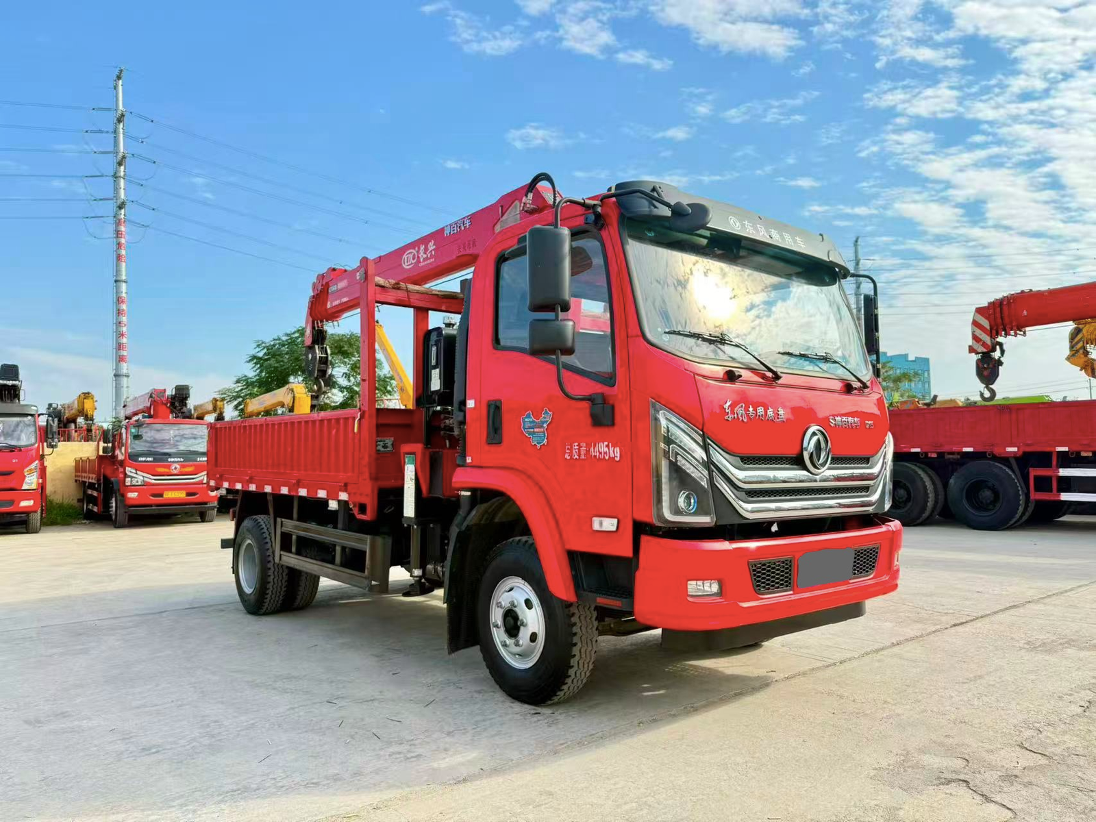 DONGFENG КМУ 180л.с. кран:CHANGXING 6.3 т. кран-манипулятор 4×2