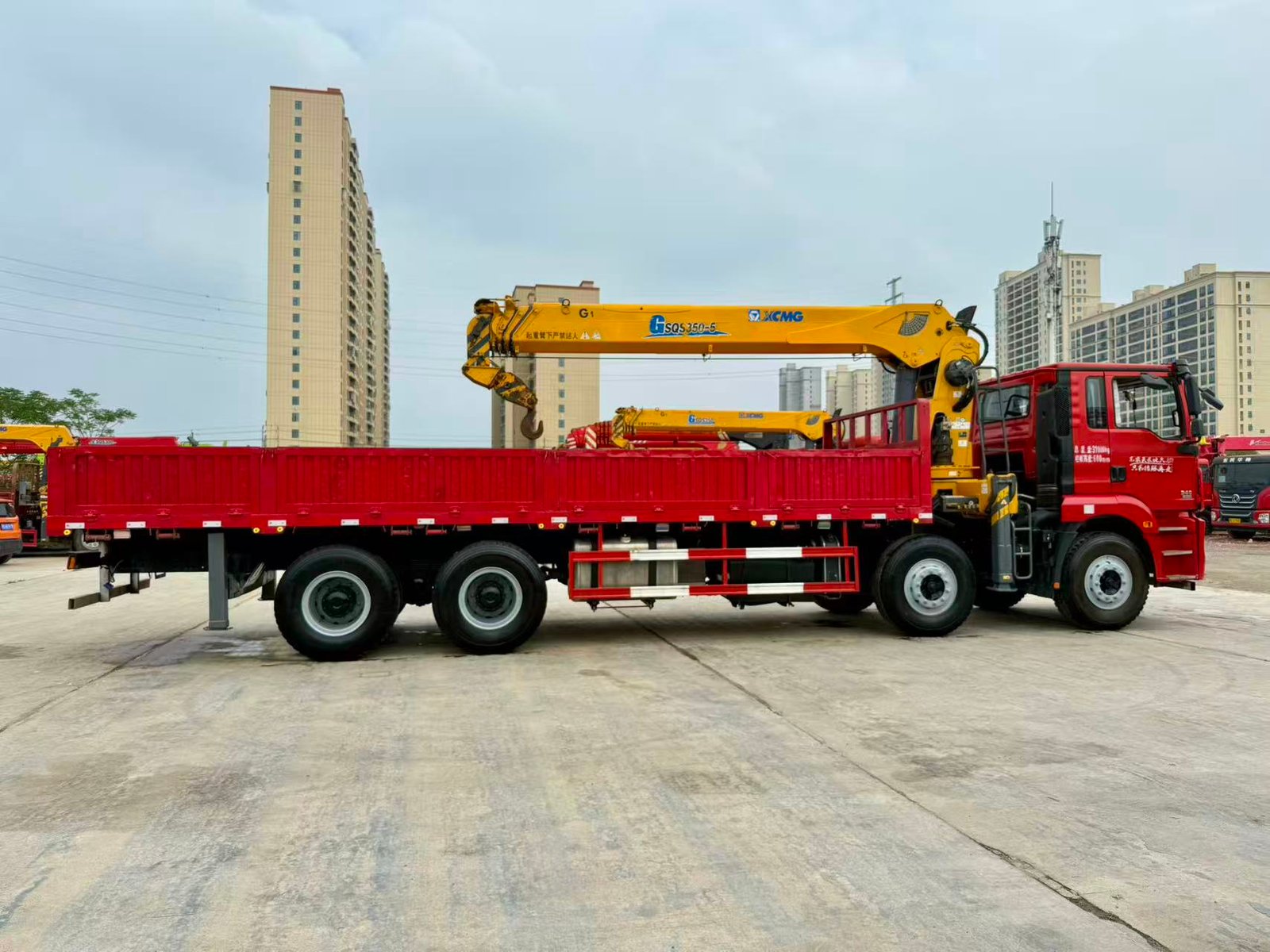 SHACMAN КМУ 340л.с. кран:XCMG 14 т. кран-манипулятор 8×4