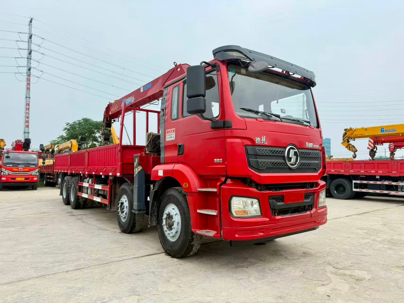 SHACMAN КМУ 336 л.с. кран:XCMG 12 т. кран-манипулятор 8×4